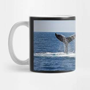 WHALE TAIL IN THE SEA DESIGN Mug